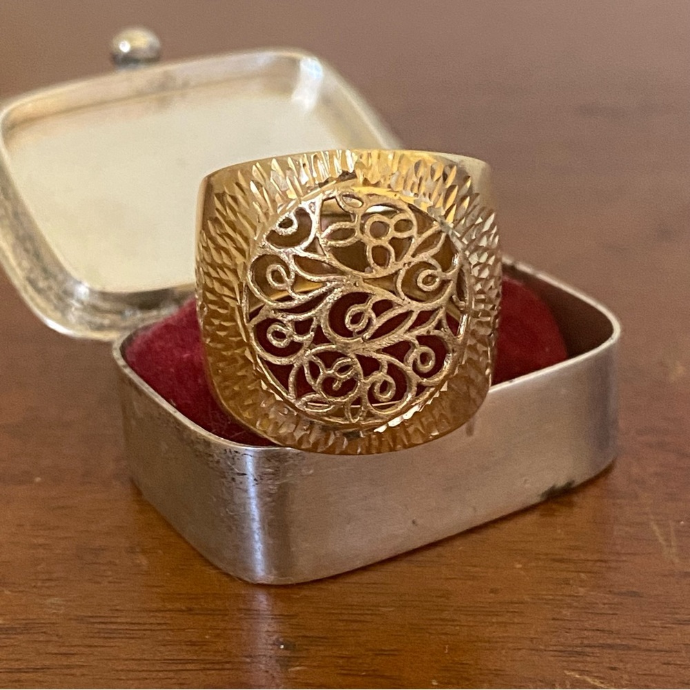 14k yellow gold wide filigree ring - made in Italy